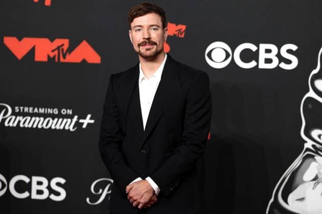 American influencer Mr. Beast poses during the red carpet at the red carpet at the MTV Video Music Awards (VMAs) in New York, United States, 07 September 2025. Red carpet at the MTV Video Music Awards !ACHTUNG: NUR REDAKTIONELLE NUTZUNG!  Copyright: xOctavioxGuzmánx AME7257 20250908-55017856717_1