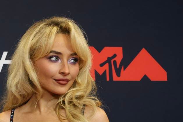 American singer Sabrina Carpenter poses on the red carpet at the MTV Video Music Awards (VMAs) in New York, United States, 07 September 2025. MTV Video Music Awards Red Carpet !ACHTUNG: NUR REDAKTIONELLE NUTZUNG!  Copyright: xOctavioxGuzmánx AME7384 20250908-55017857144_1
