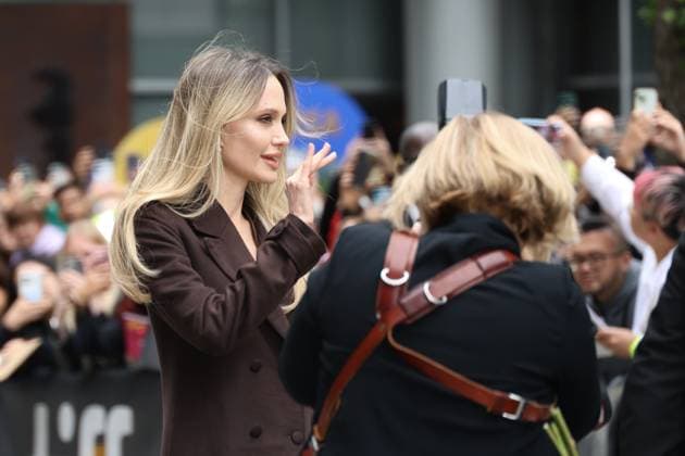 50eme Festival du Film de Toronto September 7, 2025 50th Toronto International Film Festival Red carpet of the film Couture Angelina Jolie 448426 2025 09 07 Toronto Canada  Copyright: xIsabellexVautierx xStarfacex STAR_448426_160