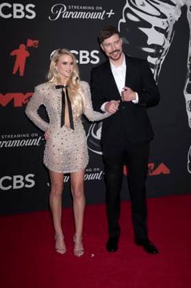 Thea Booysen and MrBeast at the MTV Video Music Awards 2025 at the UBS Arena New York, 07 09 2025 Foto:xB.xHinex xFuturexImagex mtv_5896