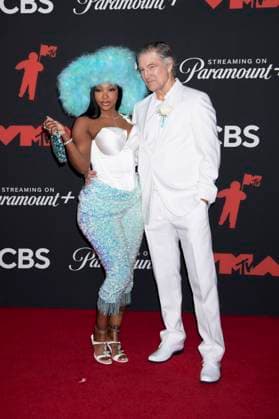 Summer Walker with companion at the MTV Video Music Awards 2025 at the UBS Arena New York, 07 09 2025 Foto:xB.xHinex xFuturexImagex mtv_5931