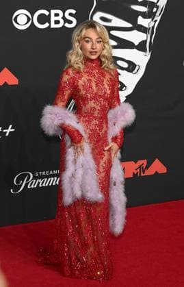 2025 MTV Video Music Awards - Arrivals Sabrina Carpenter attends the 2025 MTV Video Music Awards at UBS Arena on September 07, 2025 in Elmont, New York. Elmont UBS New York USA Copyright: xJeremyxSmith imageSPACEx