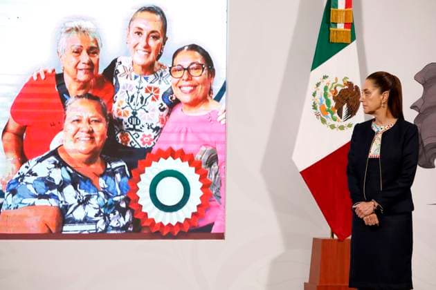 Mexican President Claudia Sheinbaum Pardo speaks during a press conference about the implementation of social programs for various sectors of society at the National Palace. on September 8, 2025, in Mexico City, Mexico. Mexico City Mexico - ZUMAe321 20250908_zia_e321_005 Copyright: xLuisxBarronx