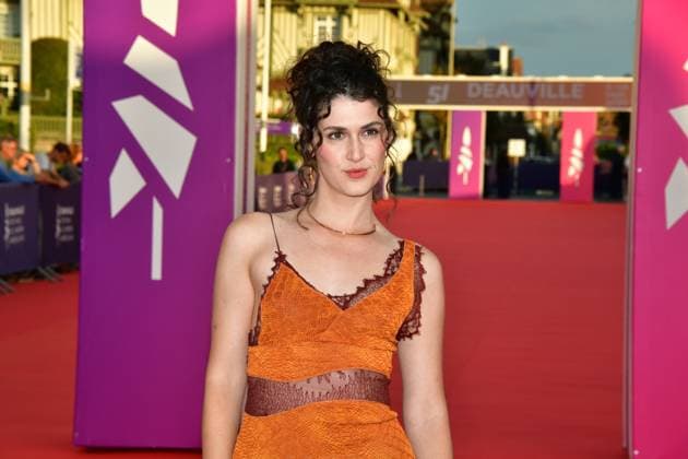 51st Deauville American film festival, jour 3 Alex Sarrigeorgiou poses as she arrives for the movie In Transit during the 51st edition of the Deauville American film festival, in Deauville, northwestern France, on September 8, 2025.  Copyright: xJeanxCharlesx