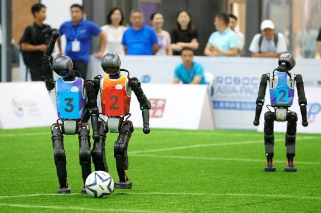 2025 Asia-Pacific Robot World Cup Qingdao International Invitational Football Tournament in Qingdao QINGDAO, CHINA - SEPTEMBER 8, 2025 - Robots participate in the 2025 Asia-Pacific Robot World Cup Qingdao International Invitational Football Tournament in Qingdao, Shandong Province, China on September 8, 2025. Qingdao Shandong China  Copyright: xCFOTOx i1757365993607