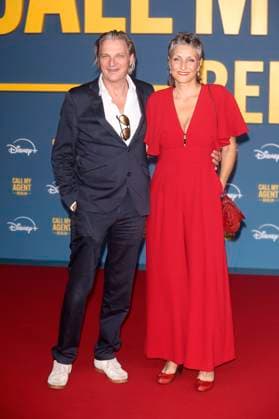 Stefan Jürgens with partner Boriana Rosenmüller at the premiere of the Disney series Call My Agent Berlin at the Colosseum Cinema Berlin, 08 09 2025 Foto:xD.xHerrickx xFuturexImagex agent_5977