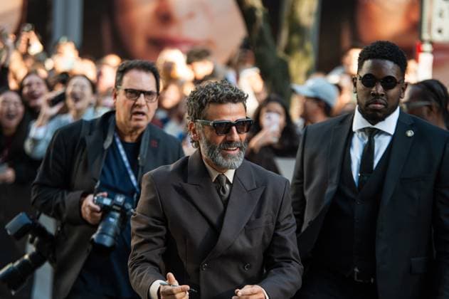 September 8, 2025, Toronto, On, Canada: Oscar Isaac arrives at the premiere for Frankenstein at the Toronto International Film Festival in Toronto, Monday, Sept. 8, 2025. Toronto Canada  - ZUMAc35_ 20250908_zaf_c35_148 Copyright: xLauraxProctorx