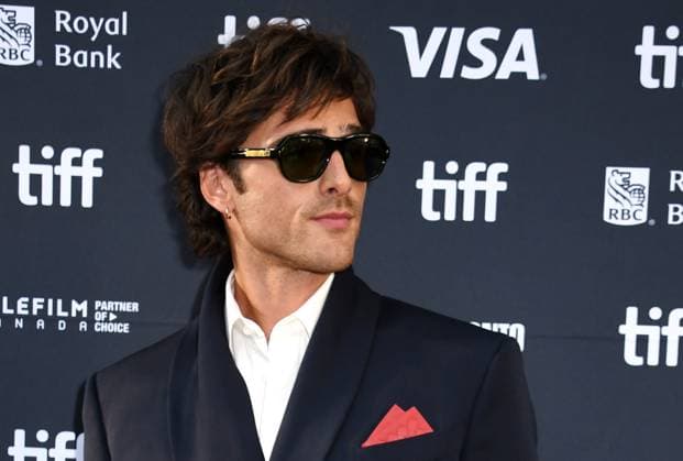 TORONTO, ONTARIO - SEPTEMBER 08: Jacob Elordi attends the premiere of Frankenstein during the 2025 Toronto International Film Festival at Princess of Wales Theatre on September 08, 2025 in Toronto, Ontario Copyright: xmpi099x xMediaPunchx