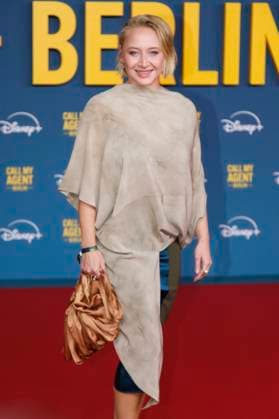 World premiere of Call My Agent Berlin in Berlin Berlin, 8 9 2025 Anna Maria Muehe at the world premiere of Call My Agent Berlin in Berlin Berlin Copyright: xMatthiasxGränzdörferx