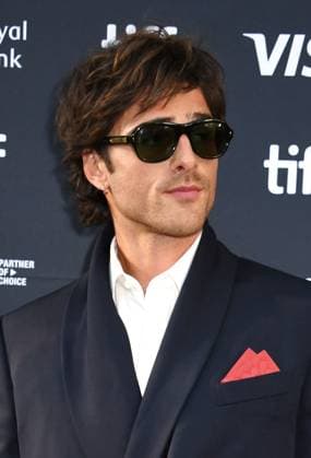 TORONTO, ONTARIO - SEPTEMBER 08: Jacob Elordi attends the premiere of Frankenstein during the 2025 Toronto International Film Festival at Princess of Wales Theatre on September 08, 2025 in Toronto, Ontario Copyright: xmpi099x xMediaPunchx