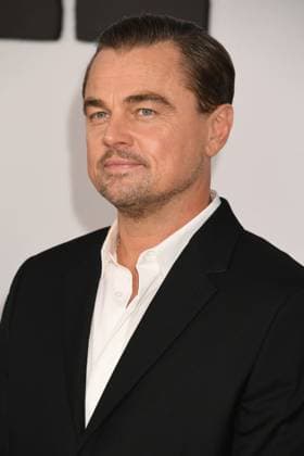 HOLLYWOOD, CALIFORNIA - SEPTEMBER 08: Leonardo DiCaprio at the world premiere of Warner Bros. Pictures One Battle After Another at TCL Chinese Theatre on September 08, 2025 in Hollywood, California Copyright: xJeffreyxMayerx xMediaPunchx