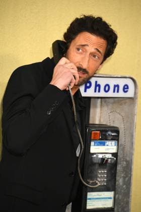 HOLLYWOOD, CALIFORNIA - SEPTEMBER 08: Adrien Brody at the world premiere of Warner Bros. Pictures One Battle After Another at TCL Chinese Theatre on September 08, 2025 in Hollywood, California Copyright: xJeffreyxMayerx xMediaPunchx