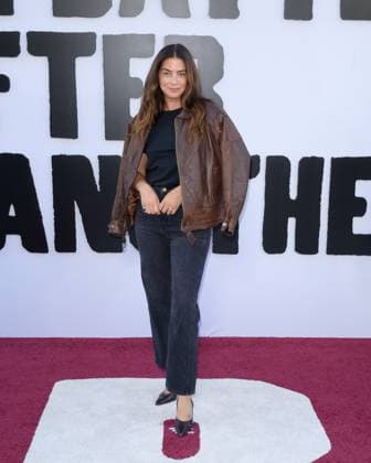 One Battle After Another Premiere - Los Angeles, USA LOS ANGELES, USA. September 08, 2025: Lorenza Izzo at the premiere for One Battle After Another at the TCL Chinese Theatre. Los Angeles CA USA  Copyright: xPaulxSmith Featureflashx