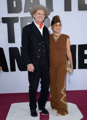 One Battle After Another Premiere - Los Angeles, USA LOS ANGELES, USA. September 08, 2025: John C. Reilly & Alison Dickey at the premiere for One Battle After Another at the TCL Chinese Theatre. Los Angeles CA USA  Copyright: xPaulxSmith Featureflashx