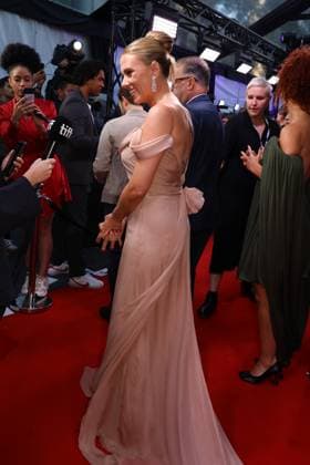 50th Toronto International Film Festival Red carpet of the film Eleanor the great Scarlett Johansson 448466 2025 09 08 Toronto Canada  Copyright: xIsabellexVautierx xStarfacex STAR_448466_028