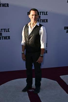 Clifton Collins Jr at the world premiere of the movie One Battle After Another at the TCL Chinese Theater Los Angeles, 08 09 2025 Foto:xD.xStarbuckx xFuturexImagex battle_5791