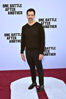 Troy Garity at the world premiere of the movie One Battle After Another at the TCL Chinese Theater Los Angeles, 08 09 2025 Foto:xD.xStarbuckx xFuturexImagex battle_5836