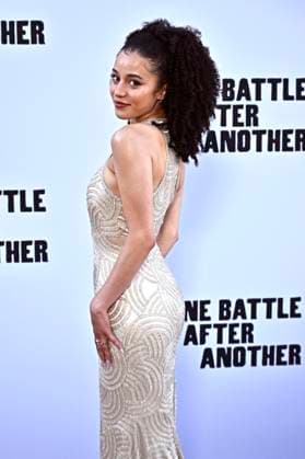 Chase Infiniti at the world premiere of the movie One Battle After Another at the TCL Chinese Theater Los Angeles, 08 09 2025 Foto:xD.xStarbuckx xFuturexImagex battle_5880