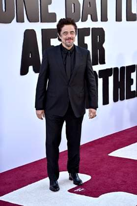 Benicio del Toro at the world premiere of the movie One Battle After Another at the TCL Chinese Theater Los Angeles, 08 09 2025 Foto:xD.xStarbuckx xFuturexImagex battle_5889