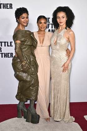 Teyana Taylor, Regina Hall and Chase Infiniti at the world premiere of the movie One Battle After Another at the TCL Chinese Theater Los Angeles, 08 09 2025 Foto:xD.xStarbuckx xFuturexImagex battle_5923
