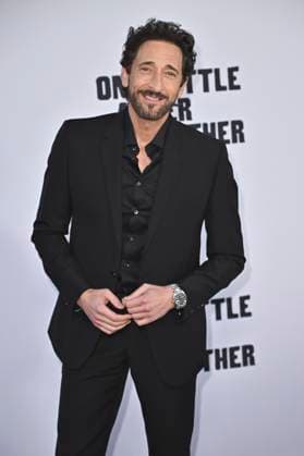 Adrien Brody at the world premiere of the movie One Battle After Another at the TCL Chinese Theater Los Angeles, 08 09 2025 Foto:xD.xStarbuckx xFuturexImagex battle_5953
