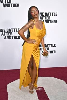 Shayna McHayle Junglepussy at the world premiere of the movie One Battle After Another at the TCL Chinese Theater Los Angeles, 08 09 2025 Foto:xD.xStarbuckx xFuturexImagex battle_5963