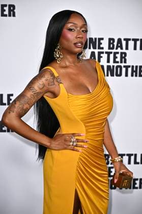 Shayna McHayle Junglepussy at the world premiere of the movie One Battle After Another at the TCL Chinese Theater Los Angeles, 08 09 2025 Foto:xD.xStarbuckx xFuturexImagex battle_5964