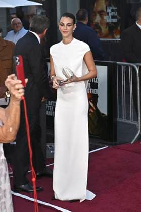 Vittoria Ceretti at the world premiere of the movie One Battle After Another at the TCL Chinese Theater Los Angeles, 08 09 2025 Foto:xD.xStarbuckx xFuturexImagex battle_5998