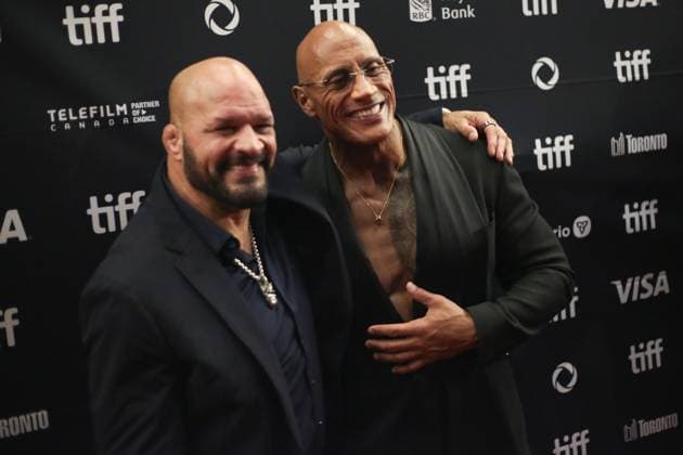 The Smashing Machine Premiere At Toronto International Film Festival Mark Kerr and Dwayne Johnson attend the premiere of Smashing Machine at the 2025 Toronto International Film Festival in Toronto, Ontario, on September 8, 2025. Toronto Canada  Copyright: xArrushxChoprax originalFilename: chopra-notitle250908_npwpX.jpg