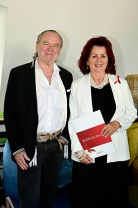 Hermjo Klein and Viola Klein at the press conference and presentation of the 15 HOPE Award at the 17 HOPE Gala Dresden in the RIVA Bar of the Hotel Townhouse Dresden a Vagabond Club am Neumarkt Dresden, 09 09 2025 Foto:xM.xWehnertx xFuturexImagex hope_5902