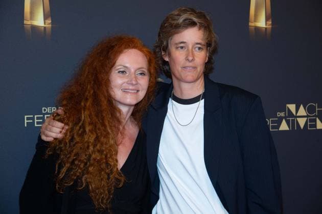 Martine EISENREICH, Musician, Pia STRIETMANN, Director, Red Carpet, Red Carpet Show, Arrival, Arrival, German Television Award Ceremony, The Night of Creatives The German Television Award 2025, German Television Award 2025 at the Flora Cologne, on 09 09 2025
