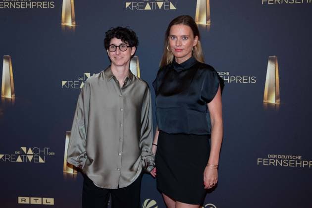 from left Andrea Andi PEK, Friederike HOHMUTH, Red Carpet, Red Carpet Show, Arrival, Presentation of the German Television Award, The Night of the Creatives The German Television Award 2025, German Television Award 2025 at the Flora Cologne, on 09 09 2025