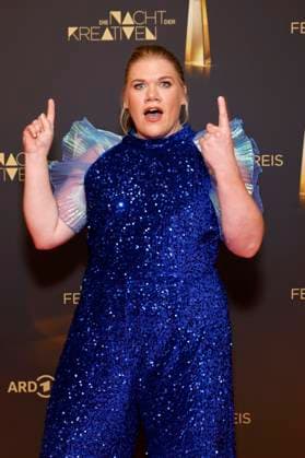 Actress Gisa Flake on the red carpet at the Night of the Creatives 2025 Every year, the Night of the Creatives on the eve of the German Television Awards presents television awards to people behind the camera Cologne, 09 09 2025 NRW Germany Copyright: xChristophxHardtx