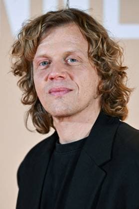 Connemara Premiere Alex Lutz attending the Connemara Premiere at the Pathe Wepler in Paris, France on September 09, 2025. Photo by Aurore Marechal ABACAPRESS.COM Paris France  Copyright: xMarechalxAurore ABACAx