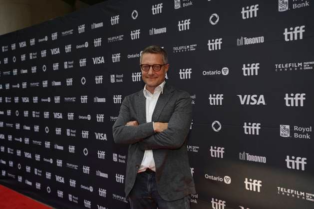 2025 Toronto International Film Festival - ˜Ballad of a Small Player™ Premiere Rowan Joffe attends the red carpet for the ˜Ballad of a Small Player™ premiere during the 2025 Toronto International Film Festival at The Princess of Wales Theatre. on September 9, 2025 in Toronto, Canada. (Photo by Leonardo Ramirez Eyepix Group) Copyright: xLeonardoxRamirez xEyepixxGroupx LR_09092025_169192