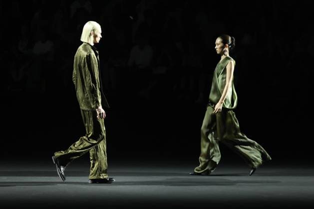 BEIJING, CHINA - SEPTEMBER 09: Models walk the runway at the Words on the Paper collection by designer Zou You on day 5 of China Fashion Week AW25 Collection at 798Â·751 PARK on September 9, 2025 in Beijing, China.  Copyright: xChinaxNewsxServicex 111589892589