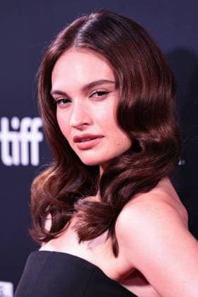 2025 Toronto International Film Festival - Swiped TORONTO, CANADA - SEPTEMBER 9 : Lily James attends the premiere of ‘Swiped’ during the 2025 Toronto International Film Festival at Roy Thomson Hall in Toronto, Ontario, Canada on September 9, 2025. Mert Alper Dervis Anadolu Ontario Canada. Editorial use only. Please get in touch for any other usage.  Copyright: x2025xAnadoluxMertxAlperxDervisx