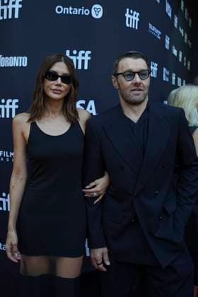 September 9, 2025, Toronto, Ontario, Canada: Joel Edgerton and Christine Centenera attend the red carpet for the Ã¢â‚¬ËœTrain DreamsÃ¢â‚¬â ¢ premiere during the 2025 Toronto International Film Festival at Royal Alexandra Theatre. on September 9, 2025 in Toronto, Canada. Toronto Canada - ZUMAe321 20250909_zea_e321_303 Copyright: xLeonardoxRamirezx