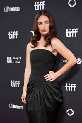 2025 Toronto International Film Festival - ˜Swiped™ Premiere Lily James attends the red carpet for the ˜Swiped™ premiere during the 2025 Toronto International Film Festival at Roy Thomson Hall. on September 9, 2025 in Toronto, Canada. (Photo by Leonardo Ramirez Eyepix Group) Copyright: xLeonardoxRamirez xEyepixxGroupx LR_09092025_169507
