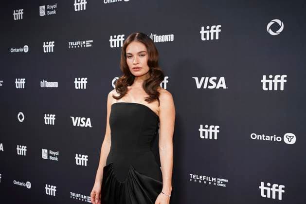 September 9, 2025, Toronto, Ontario, Canada: Lily James attends the red carpet for the Ã¢â‚¬ËœSwipedÃ¢â‚¬â ¢ premiere during the 2025 Toronto International Film Festival at Roy Thomson Hall. on September 9, 2025 in Toronto, Canada. Toronto Canada - ZUMAe321 20250909_zea_e321_466 Copyright: xLeonardoxRamirezx