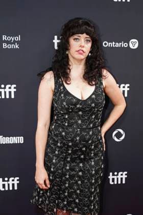 September 9, 2025, Toronto, Ontario, Canada: Mary Neely attends the red carpet for the Ã¢â‚¬ËœSwipedÃ¢â‚¬â ¢ premiere during the 2025 Toronto International Film Festival at Roy Thomson Hall. on September 9, 2025 in Toronto, Canada. Toronto Canada - ZUMAe321 20250909_zea_e321_346 Copyright: xLeonardoxRamirezx