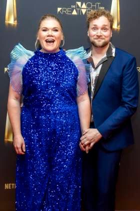 abb Gisa Flake the actress with her husband Knud Riepen on the red carpet at the Night of the Creatives The German Television Award 2025 at the Flora on 09 09 2025 in Cologne NRW Germany