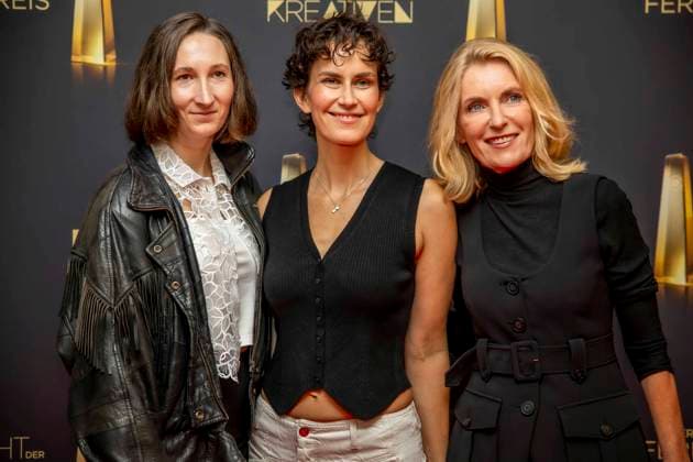 abb Lena Fakler left with partner Best Book Fiction with Maria Furtwaengler Actress on the red carpet at the Night of the Creatives The German Television Award 2025 at the Flora on 09 09 2025 in Cologne NRW Germany