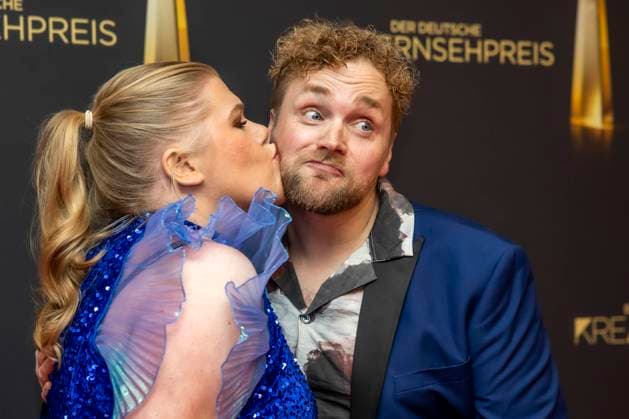 abb Gisa Flake the actress with her husband Knud Riepen on the red carpet at the Night of the Creatives The German Television Award 2025 at the Flora on 09 09 2025 in Cologne NRW Germany