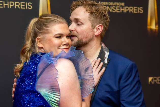 abb Gisa Flake the actress with her husband Knud Riepen on the red carpet at the Night of the Creatives The German Television Award 2025 at the Flora on 09 09 2025 in Cologne NRW Germany