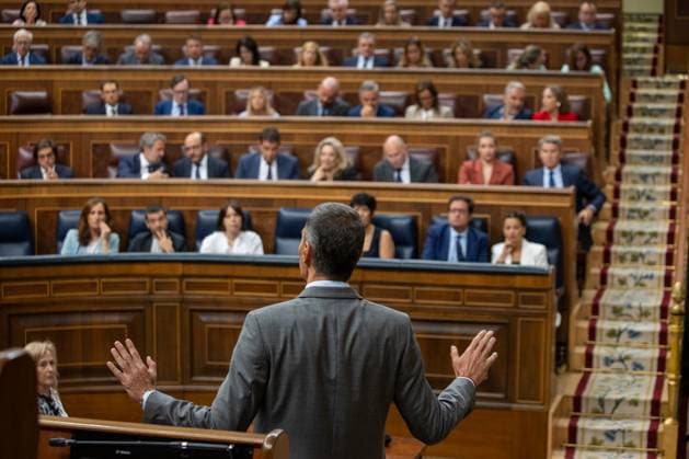 Pedro Sanchez, Congress of Deputies in Madrid, Spain - 10 Sep 2025 Pedro Sanchez, President of the Government of Spain, attends the plenary session of the Congress of Deputies and answers questions during the parliamentary oversight session of the Government. Madrid Spain Copyright: xDavidxCanalesx xSOPAxImagesx DCPedroSanchez250910-23