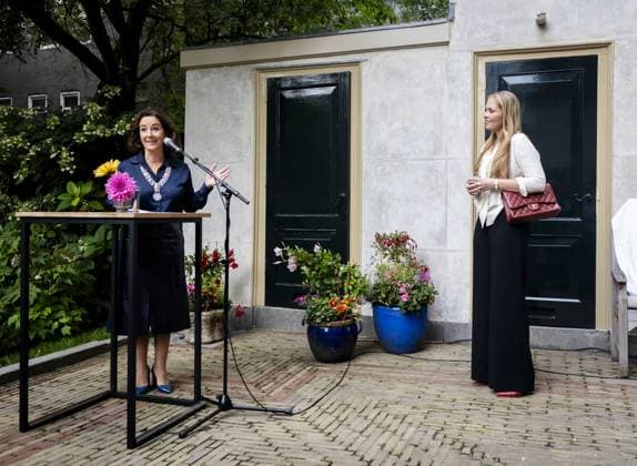 AMSTERDAM Princess Amalia during a visit to the official residence of Mayor Femke Halsema, where she met with the Amsterdam city council. She spoke with the mayor and aldermen and several other Amsterdam residents about developments in the city. ANP POOL REMKO DE WAAL netherlands out - belgium out  Copyright: xx x535667028x originalFilename: 535667028.jpg