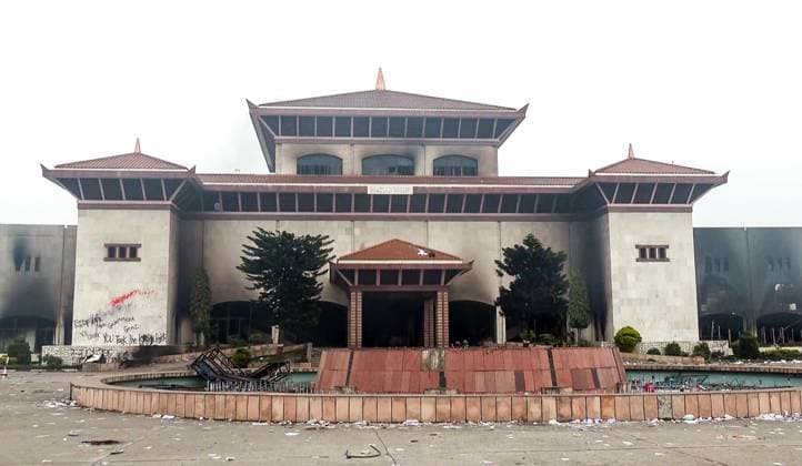 RECORD DATE NOT STATED A view of the Nepal Parliament building, which was set on fire by protesters Kathmandu, Sep 10 (ANI): A view of the Parliament building, which was set on fire amid the violent protest over alleged corruption, in Kathmandu on Wednesday. (ANI Video Grab) Kathmandu Nepal Copyright: xANIx ANI_20250910122