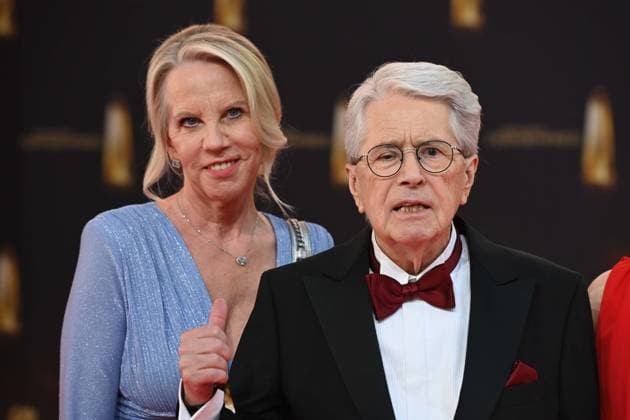 Frank ELSTNER, Showmaster, with wife Britta Red Carpet, Red Carpet Show, Arrival, German Television Award Ceremony, The German Television Award 2025, German Television Award 2025 at the MMC Studios Cologne, on 10 09 2025