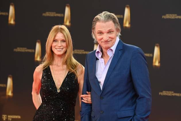 Esther SCHWEINS, Actress, Stefan JUERGENS, Actor, Red Carpet, Red Carpet Show, Arrival, German Television Award Ceremony, The German Television Award 2025, German Television Award 2025 at the MMC Studios Cologne, on 10 09 2025